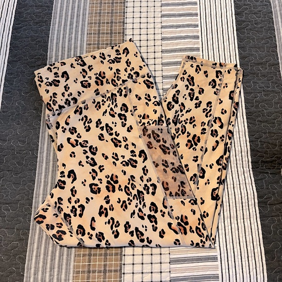 GUC Fabletics Leggings - Picture 1 of 6